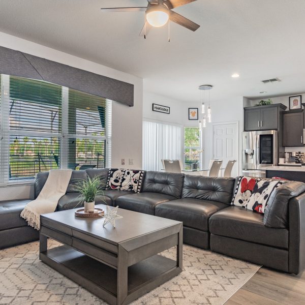 Looking for vacation rentals in Orlando near Disney? Mickey's Sunshine Oasis is minutes from the Florida parks, located right in Windsor Hills Resort.