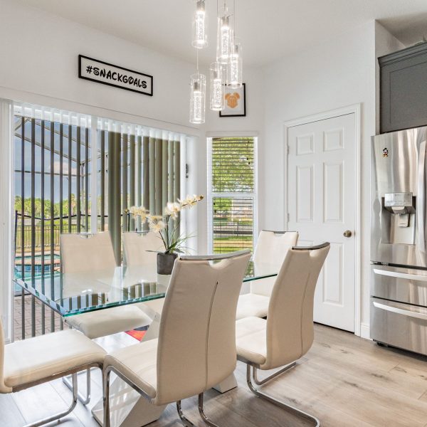 Looking for vacation rentals in Orlando near Disney? Mickey's Sunshine Oasis is minutes from the Florida parks, located right in Windsor Hills Resort.