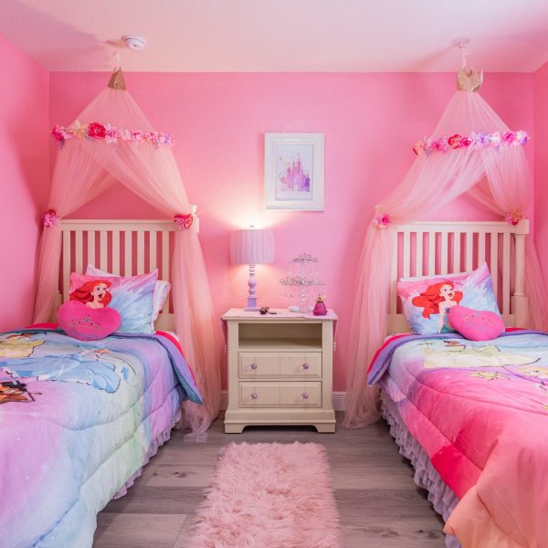 Book this incredible Family Vacation Home near Disney for your Florida trip. Vacation rental available in Windsor Hills Resort near downtown Orlando.